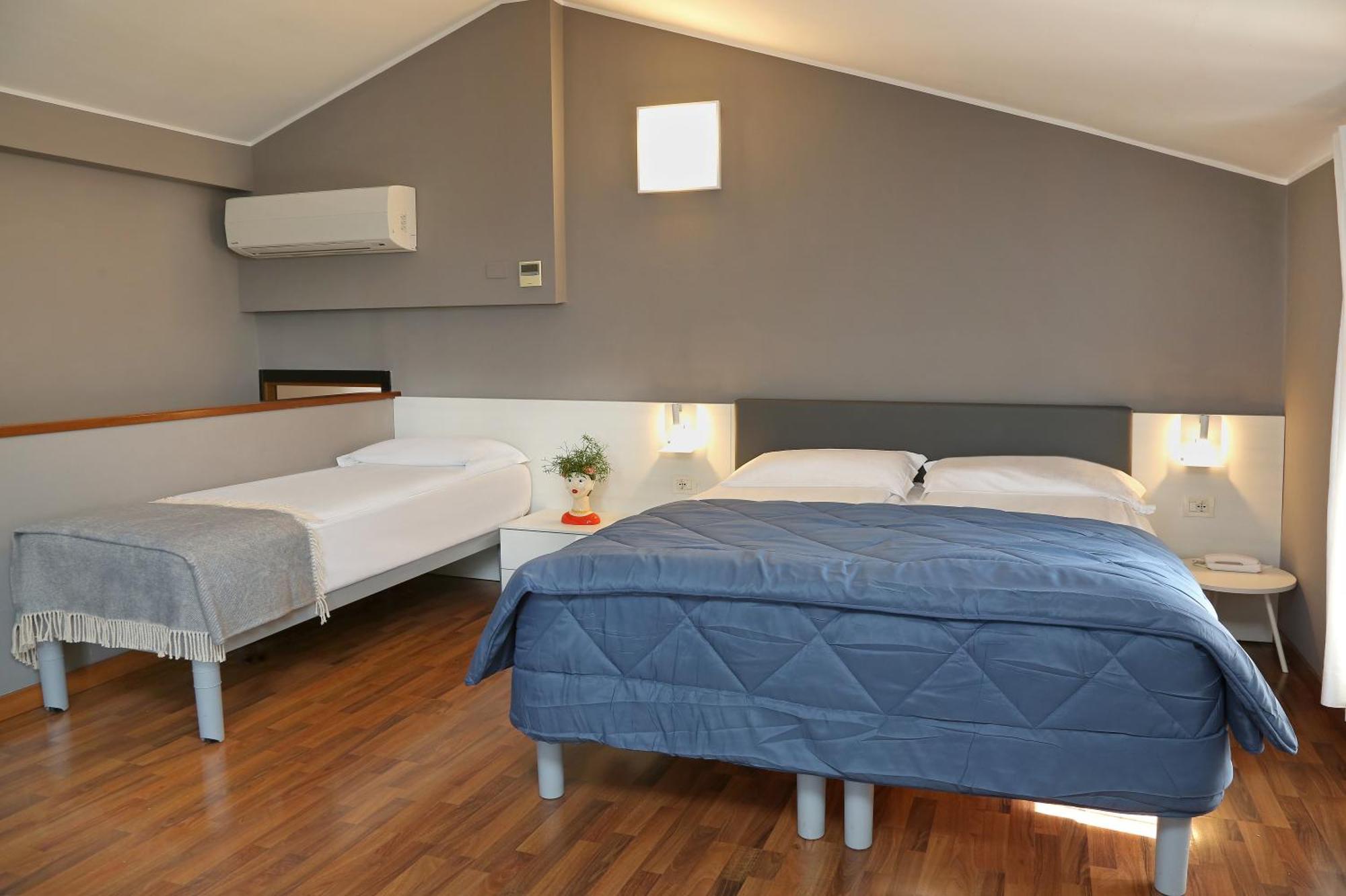 Albergo All'Ancora Гарда Екстер'єр фото