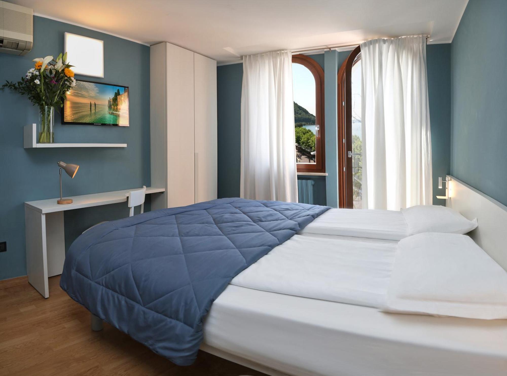 Albergo All'Ancora Гарда Екстер'єр фото